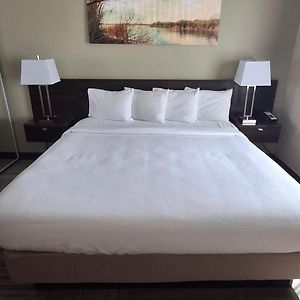Island Suites
